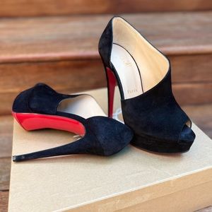 Authentic!  Verita Heels